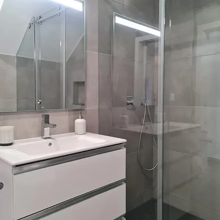 135 * Porches (Algarve)