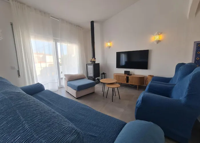 Villa 135 *